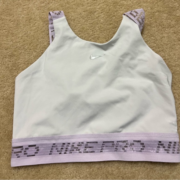 Nike Cropped top sports bra - Picture 1 of 2